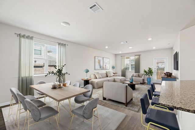 142 Solitude DR, San Marcos, TX 78666