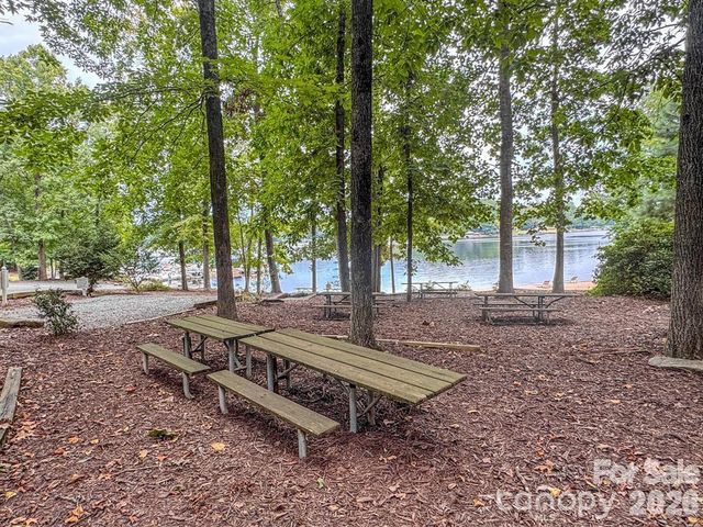 113 Palmer Marsh Place, Mooresville, NC 28117