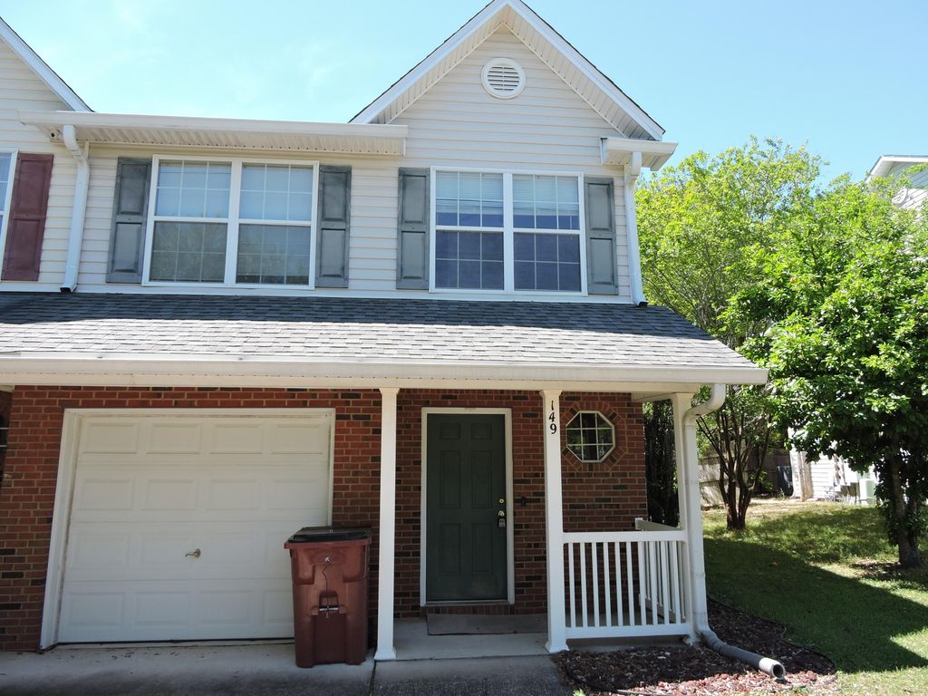 149 Swaying Pine Court, Crestview, FL 32539