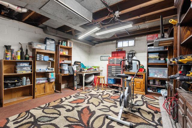 1332 W Highland Boulevard, Battle Creek, MI 49015