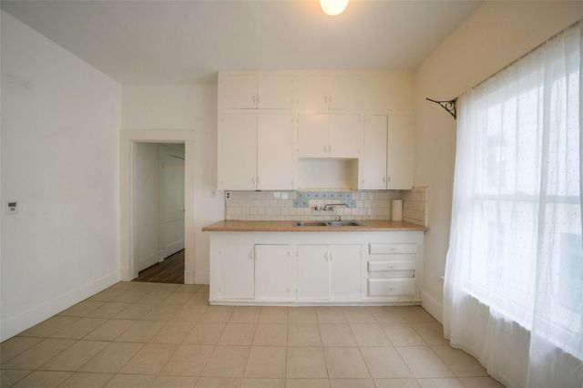 1517 Bonnie Brae Street, Houston, TX 77006