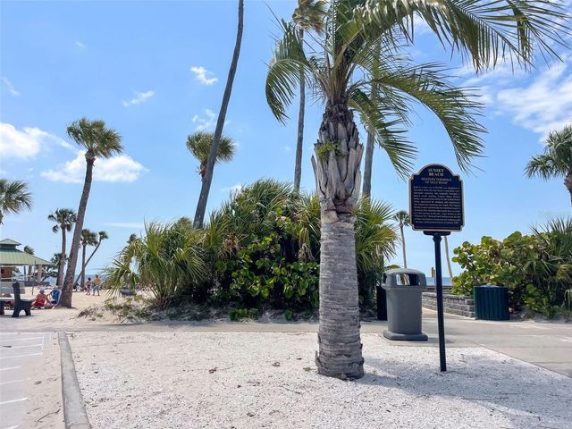 723 PENT STREET, Tarpon Springs, FL 34689