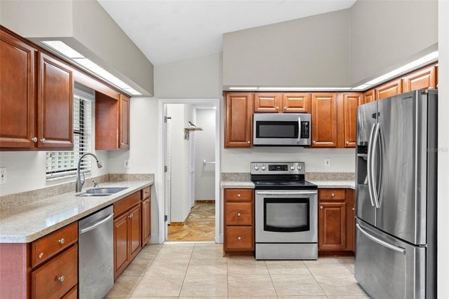 723 PENT STREET, Tarpon Springs, FL 34689