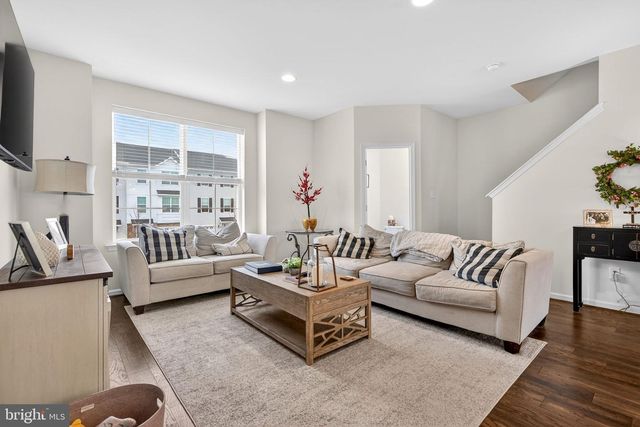 17 SANCTUARY PL, West Deptford, NJ 08086