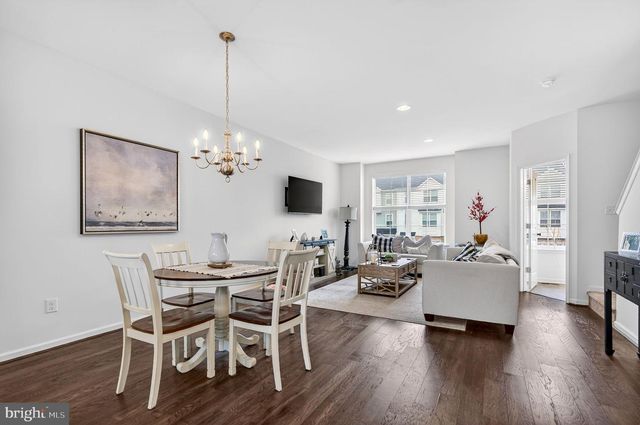 17 SANCTUARY PL, West Deptford, NJ 08086