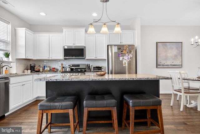 17 SANCTUARY PL, West Deptford, NJ 08086