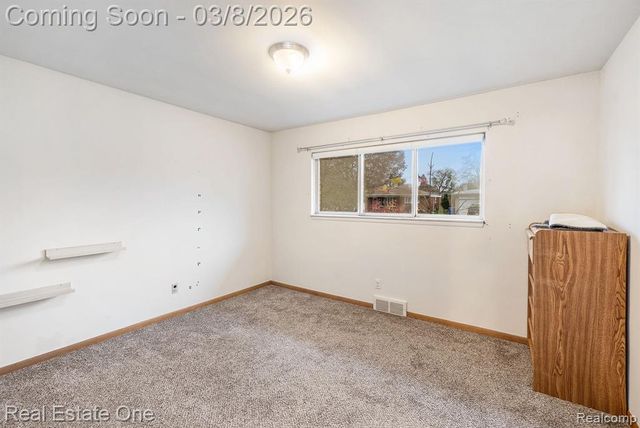 3420 Kevin Circle, Warren, MI 48092