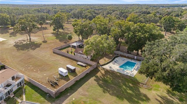 11001 SE SUNSET HARBOR ROAD B14, Summerfield, FL 34491