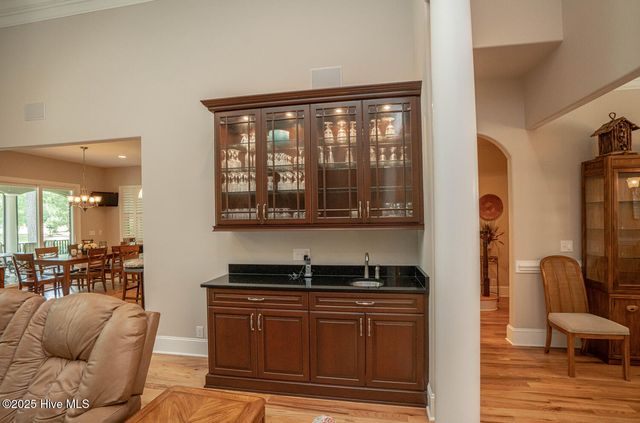 545 Gladstone Circle SW, Ocean Isle Beach, NC 28469