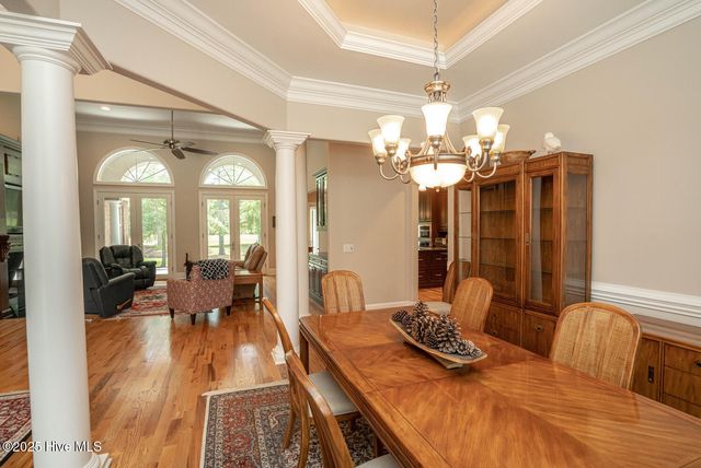 545 Gladstone Circle SW, Ocean Isle Beach, NC 28469