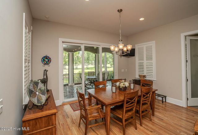 545 Gladstone Circle SW, Ocean Isle Beach, NC 28469