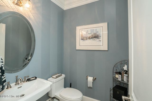 545 Gladstone Circle SW, Ocean Isle Beach, NC 28469