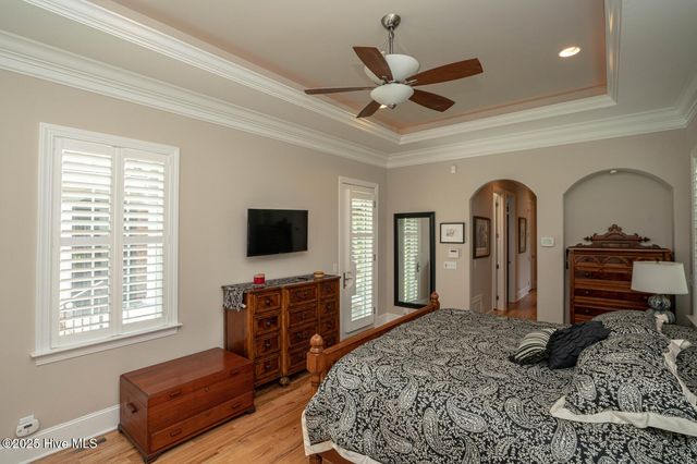 545 Gladstone Circle SW, Ocean Isle Beach, NC 28469