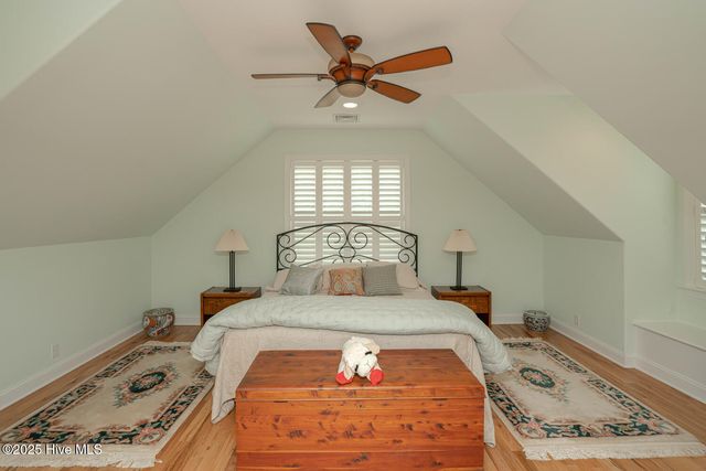 545 Gladstone Circle SW, Ocean Isle Beach, NC 28469