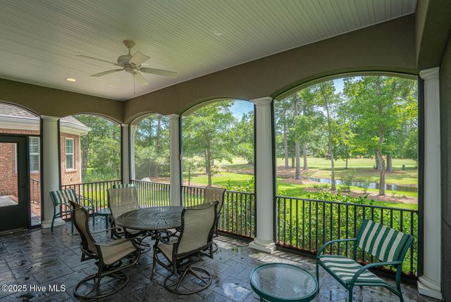 545 Gladstone Circle SW, Ocean Isle Beach, NC 28469