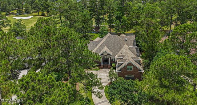 545 Gladstone Circle SW, Ocean Isle Beach, NC 28469