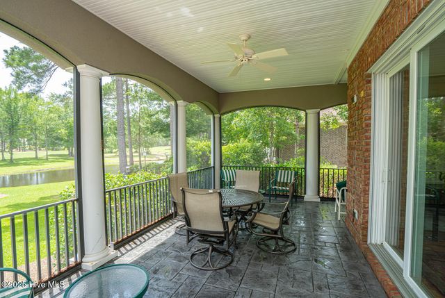 545 Gladstone Circle SW, Ocean Isle Beach, NC 28469