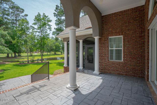 545 Gladstone Circle SW, Ocean Isle Beach, NC 28469
