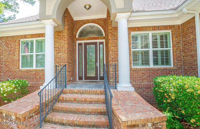545 Gladstone Circle SW, Ocean Isle Beach, NC 28469