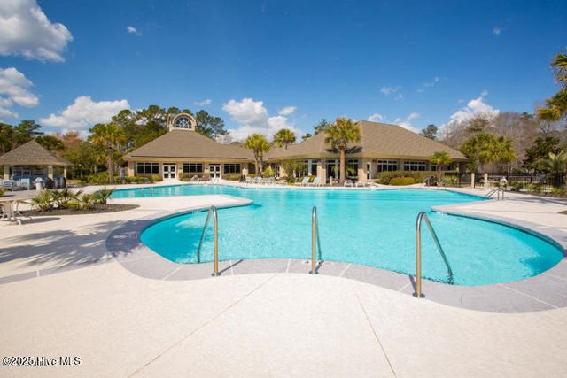 545 Gladstone Circle SW, Ocean Isle Beach, NC 28469