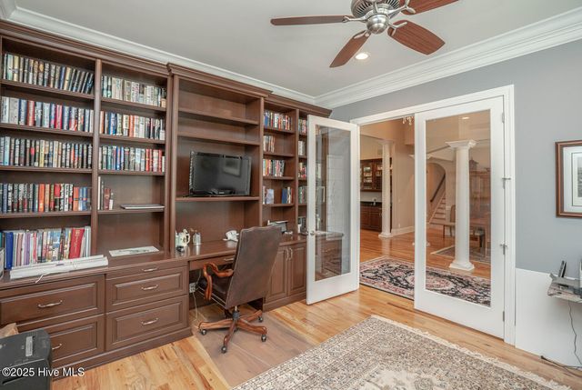 545 Gladstone Circle SW, Ocean Isle Beach, NC 28469