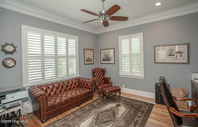545 Gladstone Circle SW, Ocean Isle Beach, NC 28469