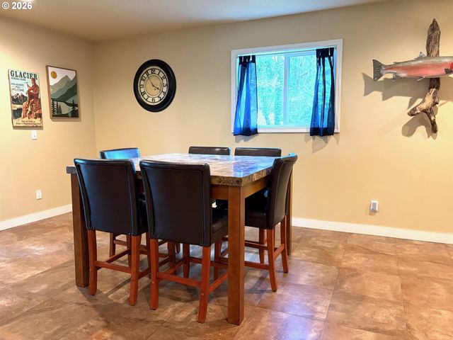 72610 DWIGHT St, Rainier, OR 97048