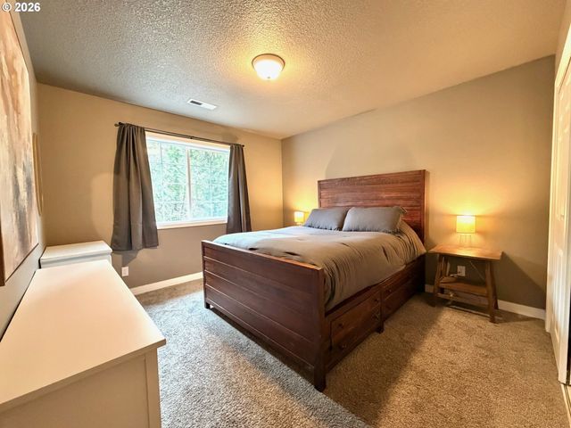 72610 DWIGHT St, Rainier, OR 97048