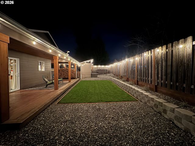 72610 DWIGHT St, Rainier, OR 97048