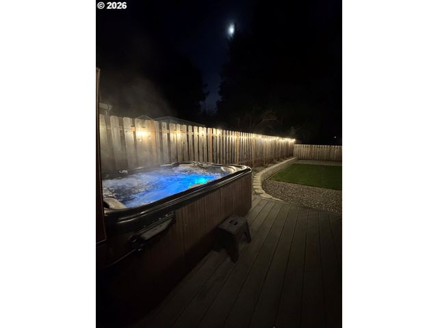 72610 DWIGHT St, Rainier, OR 97048