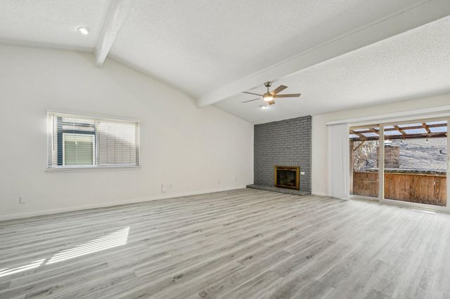 9424 Singing Quail DR 99E, Austin, TX 78758