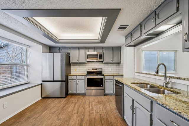 9424 Singing Quail DR 99E, Austin, TX 78758