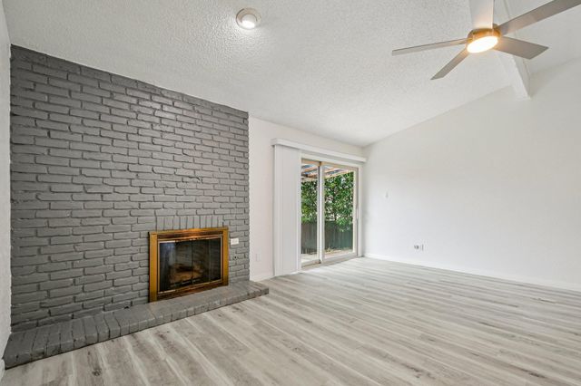 9424 Singing Quail DR 99E, Austin, TX 78758