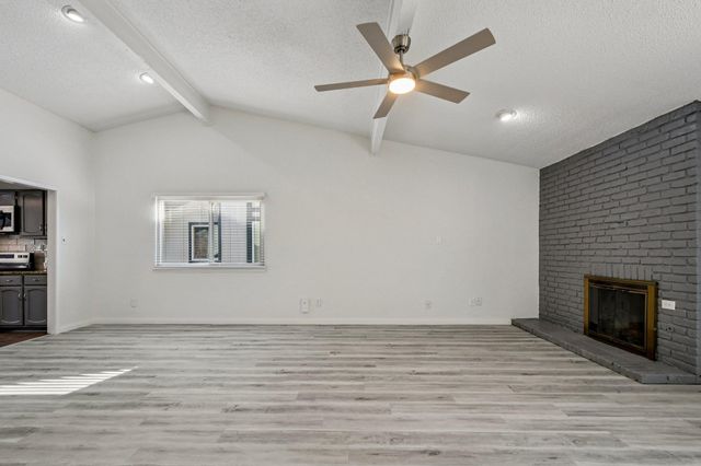 9424 Singing Quail DR 99E, Austin, TX 78758