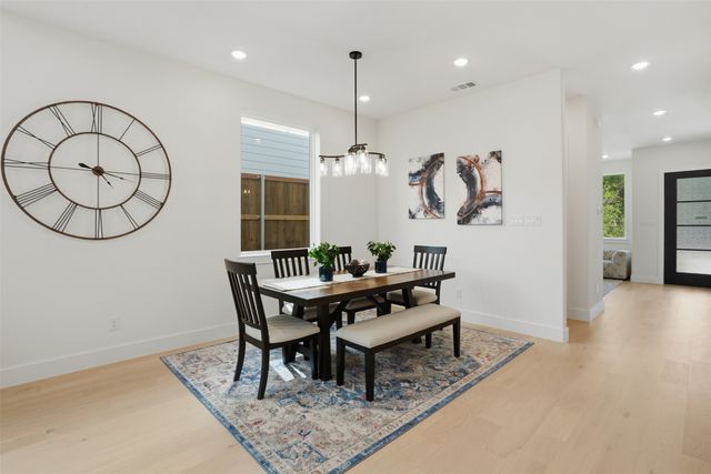 623 Parkview Avenue, Dallas, TX 75223