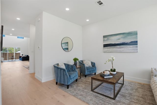 623 Parkview Avenue, Dallas, TX 75223