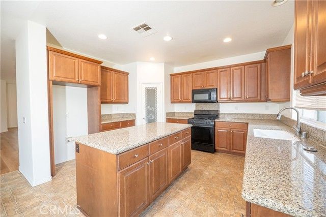 1886 Spring White Rd, Hemet, CA 92545