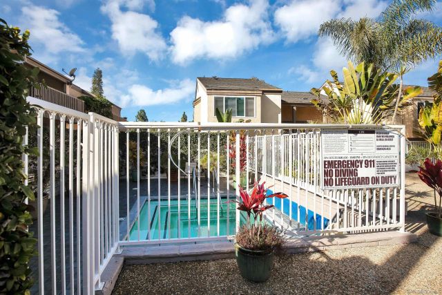 8620 Via Mallorca H, La Jolla, CA 92037