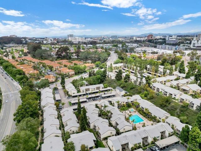 8620 Via Mallorca H, La Jolla, CA 92037