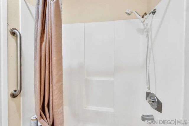 8620 Via Mallorca H, La Jolla, CA 92037
