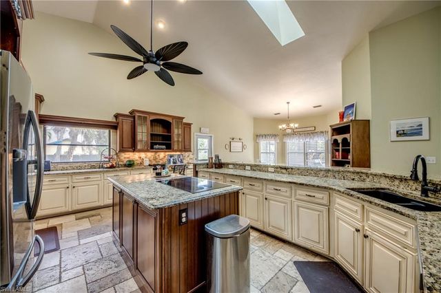 706 SW 6th ST, Cape Coral, FL 33991