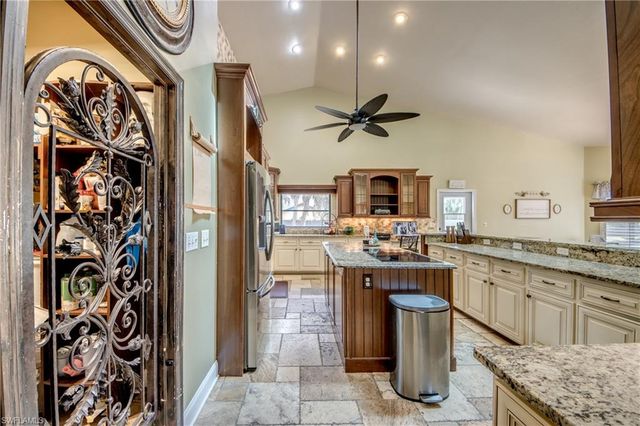 706 SW 6th ST, Cape Coral, FL 33991