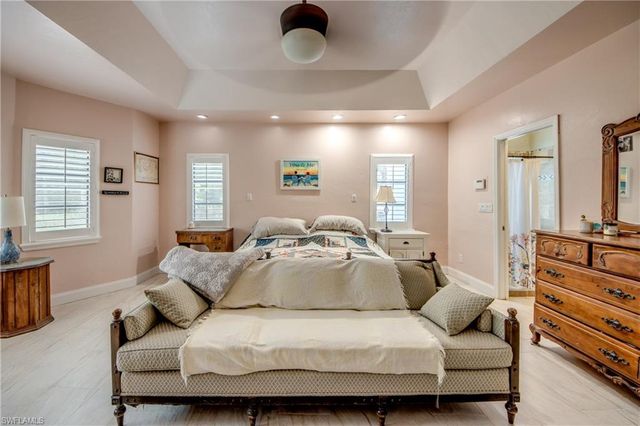 706 SW 6th ST, Cape Coral, FL 33991