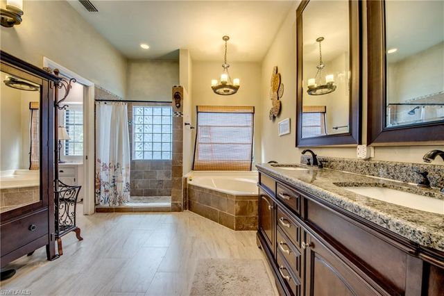 706 SW 6th ST, Cape Coral, FL 33991