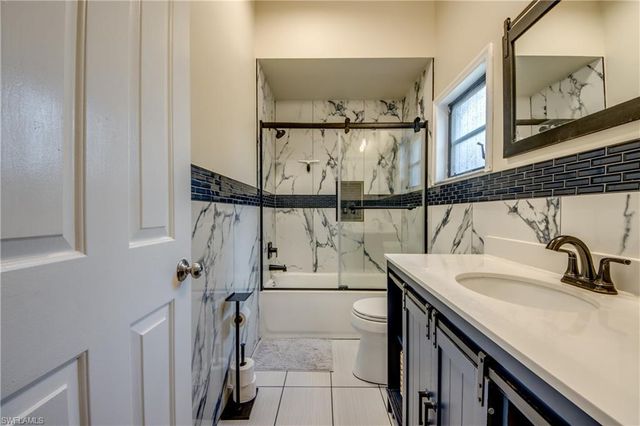 706 SW 6th ST, Cape Coral, FL 33991