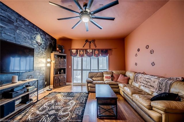 706 SW 6th ST, Cape Coral, FL 33991