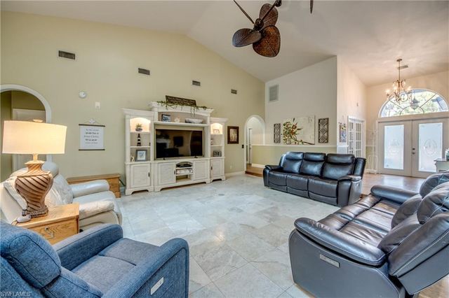 706 SW 6th ST, Cape Coral, FL 33991