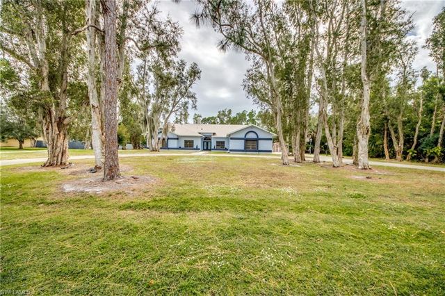 706 SW 6th ST, Cape Coral, FL 33991