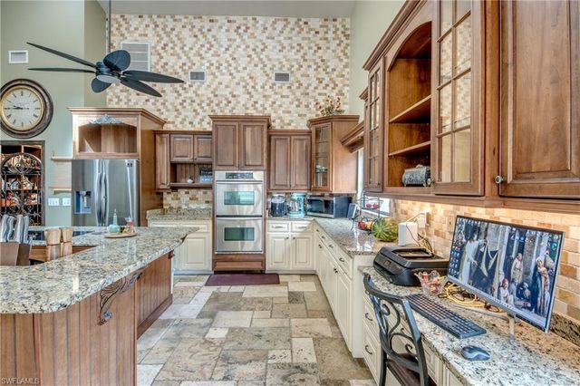 706 SW 6th ST, Cape Coral, FL 33991