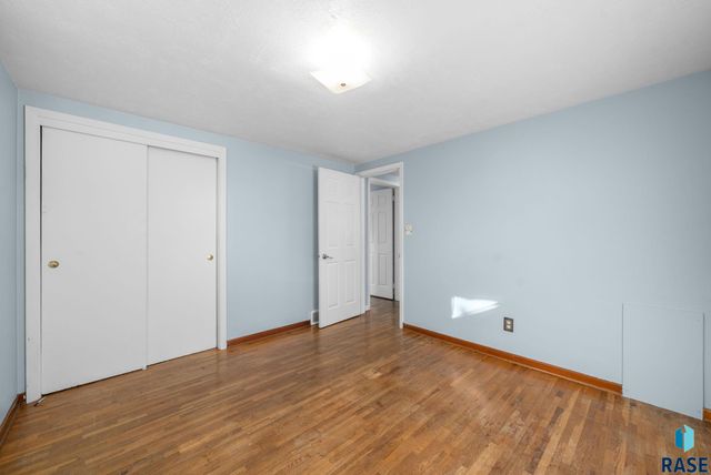 5800 W 15th St Street, Sioux Falls, SD 57106